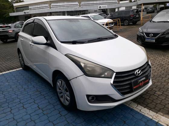 HYUNDAI HB20 1.0 COMFORT 12V FLEX 4P MANUAL HYUNDAI HB20 1.0 COMFORT 12V FLEX 4P MANUAL